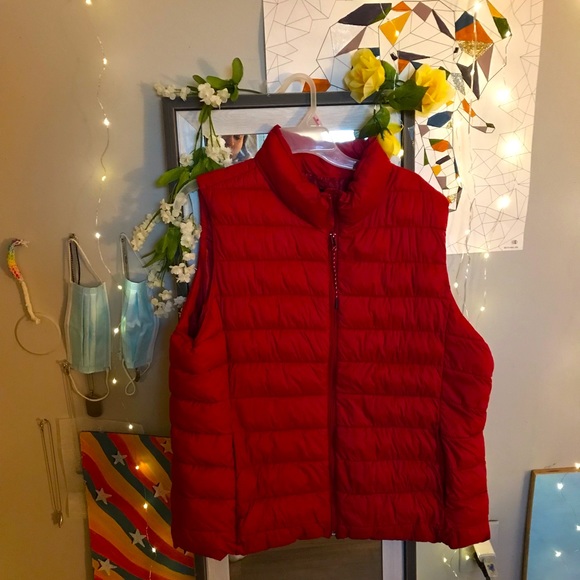 GAP Jackets & Blazers - Gap red vest XL